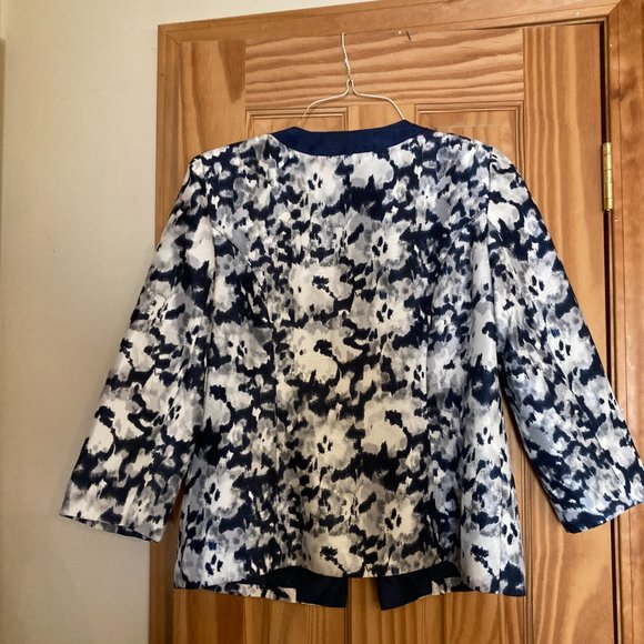 Women's Blue and White Blazer Preston and York 8 - Picture 3 of 3